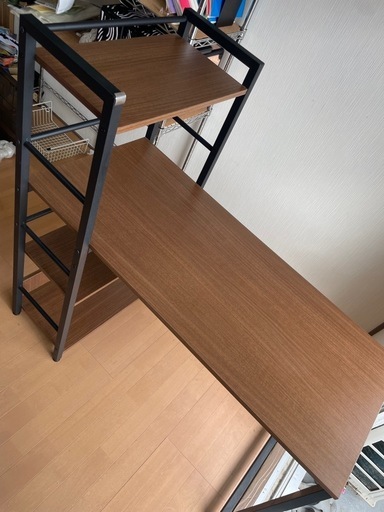 テーブル