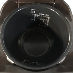 天）272.象印 IH炊飯器　3合　NP-GP05E9の画像