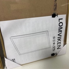 IKEA イケア LOMVIKEN 30×40 2個 1つ未開封 額縁 絵 アート 絵画 額 額装 インテリア 壁掛け 卓上 mw0700の画像