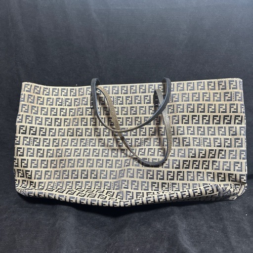 正規品フェンディートートバック