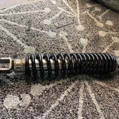 アドレス125g純正リアショックの画像