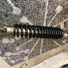 アドレス125g純正リアショックの画像