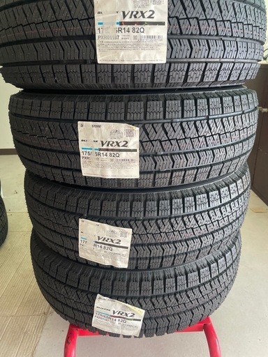新品未使用VRX2 ブリヂストンスタットレス  175/65R14  4本