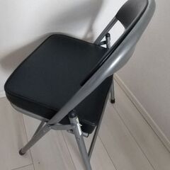 ミニ折り畳みイスの画像