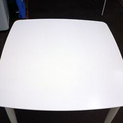 ☆2人掛けダイニングセット 食卓テーブル 幅800mm 奥行800mm 高さ700mm イス2脚付き 白 ダイニングテーブル 札幌市 豊平区 平岸の画像
