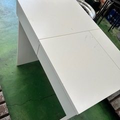 IKEA ドレッサー 
の画像
