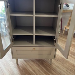 【新品】Calan ガラスキャビネットの画像