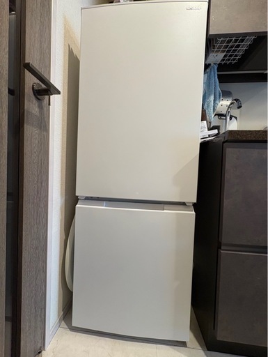 シャープ　SJ-D18J   ホワイト　冷蔵庫