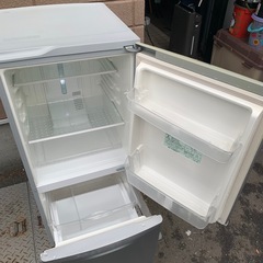 【0円無料でお譲りします】2007年製　冷凍冷蔵庫(2ドア) 容量135ℓ 一人暮らしサイズ NR-TB142Jの画像