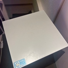 キャバクラの用の小テーブルの画像