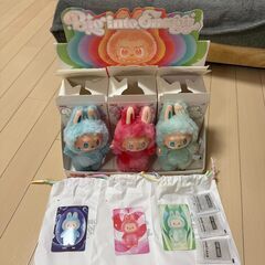 LABUBU Big into Energy 3体セットの画像