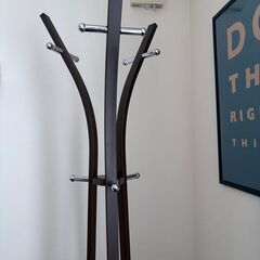 【美品】ニトリ ポールハンガー ベスタ ダークブラウン　コートハンガーの画像