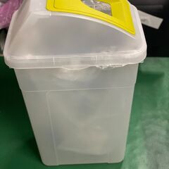 【無料でお譲りします】【美品】ゴミ箱の画像