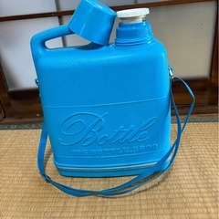 昭和レトロ 水筒 水色　3800mlの画像