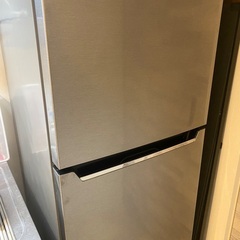 【中古美品】ハイセンス冷蔵庫HR-B2302（AQUA洗濯機AQW-GS70J（W）とセット購入で割引）の画像