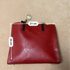 赤のバック
の画像
