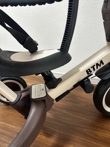 BTM 三輪車