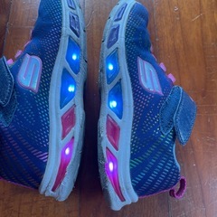 skechers スケッチャーズ 17cm 光る靴 　の画像