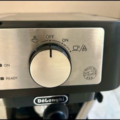 DeLonghi エスプレッソ、カプチーノマシン 黒　美品の画像