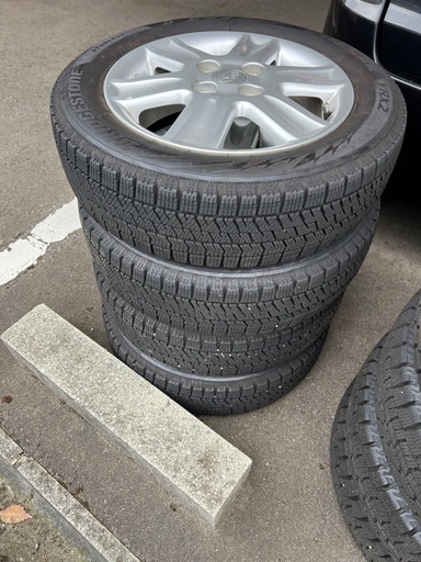 155/65R14 ブリヂストンVRX2 スタッドレスタイヤ　4本セット