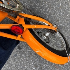 オレンジカラー　自転車　折りたたみ自転車の画像