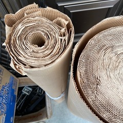 引っ越し　巻き段ボール　養生の画像