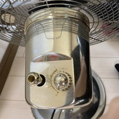 【お取引中】中古　ドウシシャ メタル扇風機 pieria 銀色 送風 家電 インテリア レトロ アンティーク扇風機 小型 首振り コレクション 昭和レトロの画像