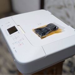 キャノン　プリンター　複合機　インクジェットプリンター　A4用紙　200枚付き の画像