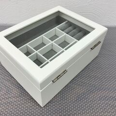 【差し上げます】 ジュエリーケース　ホワイトの画像