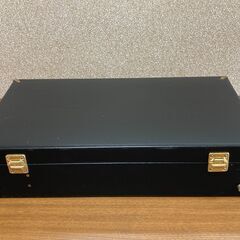 【中古/長期保管品】■アタッシュケース？■詳細不明■W55㎝×Ｈ32㎝×Ｄ12㎝■ブラック■の画像