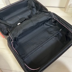 キャリーケース　スーツケース　機内持ち込み可能サイズ　タイヤ芯のみの画像