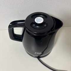 ティファール パフォーマ ブラック KO1538JP 電気ケトル 0.8L 湯沸かし器 T-faL 黒 mw0705の画像