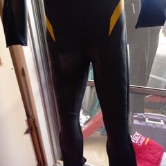 ウエットスーツ　BISM　 生地厚5ミリ　サイズ男性M相当　中古品の画像