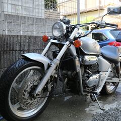 ホンダ V-ツイン マグナ250 『要整備車☆部品取りにも』　ステンワンオフマフラー★CCバー付きの画像