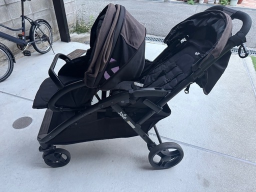 二人乗りベビーカーjoie エヴァライトデュオ