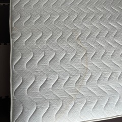 ワイドダブルベッド　1年使用の画像