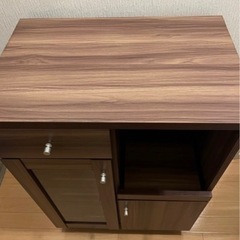 食器棚の画像
