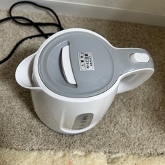 電気ケトル　1Ｌ　HOME SWANの画像