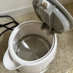 電気ケトル　1Ｌ　HOME SWANの画像
