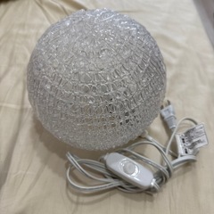 ニトリ ボールランプ 人気商品の画像