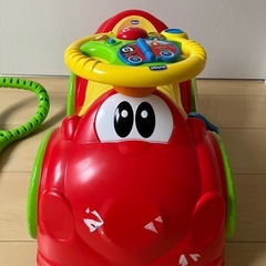 車のおもちゃの画像