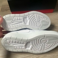 Nike Women's Air Jordan 1 Low Elevateの画像