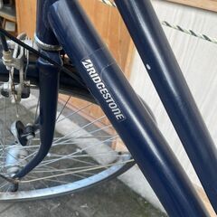 リサイクルショップどりーむ荒田店　No531 自転車　シティサイクル　２７インチ　BRIDGESTONE　ギア内装三段切り替え　LEDオートライト付き♪　オシャレなダークネイビーカラー♪の画像