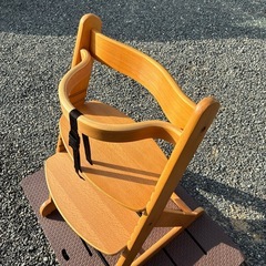 カトージ 木製 ベビーチェアーの画像