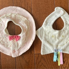 スタイ４枚セット　女の子向けの画像