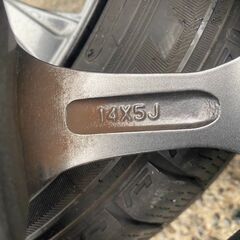 ③ 165/65R14 東北6県無料配送対応‼️爆安‼️最終値下げ‼️超超超バリ溝❗ 国産ダンロップ WM03❗ アルミ付き 国産 タイヤ !!　スタッドレスの画像