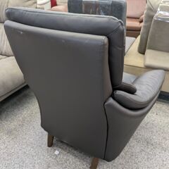 【ハイバックなのでゆったり座れる】1人掛けソファ② ニトリ コウテイ 合皮 ソファ ダークブラウン 1シーターの画像