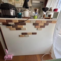 使い勝手の良い食器棚の画像