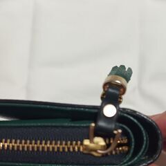 エポイ  二つ折り財布 グリーン 本革の画像