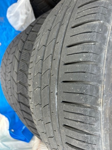 235/50R18